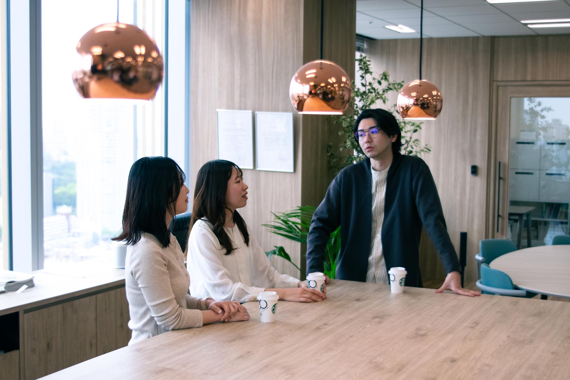 DLCの職場風景 04