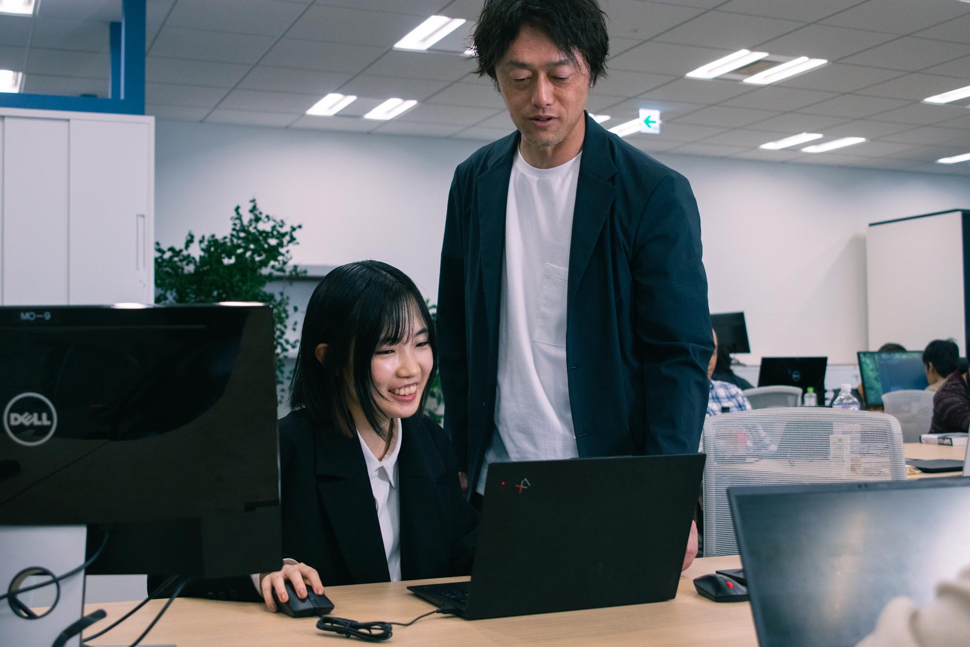 DLCの職場風景 06